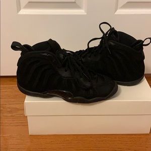 Nike little posite one